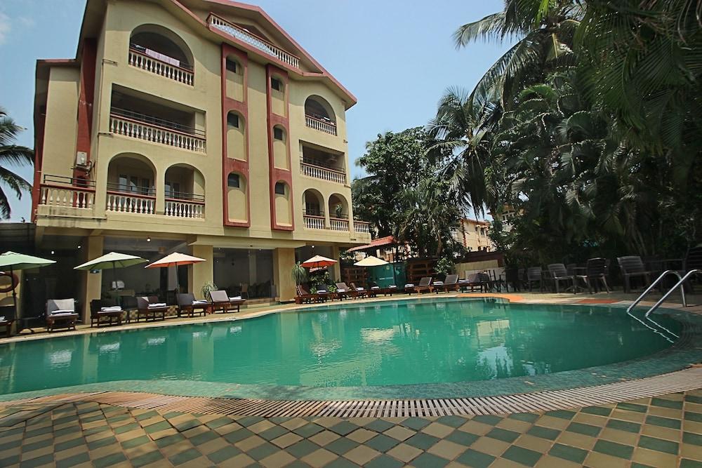 Lambana Resort Калангут Экстерьер фото